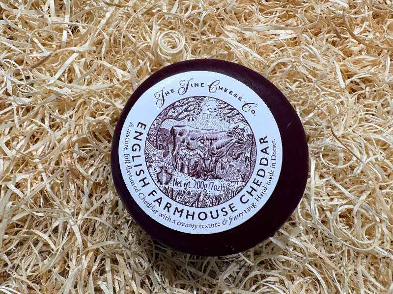 The Fine Cheese Co. Cheddar (200g)