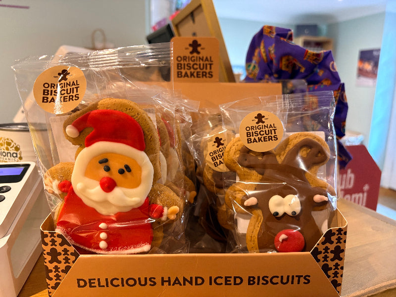 Santa & Reindeer Gingerbread 75g/50g